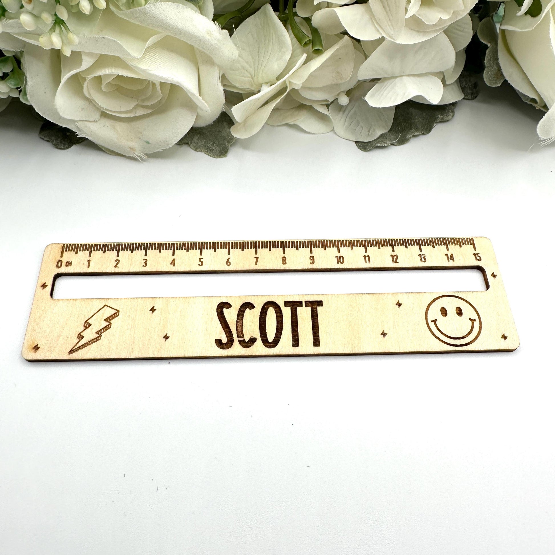 Reading Aid Ruler| Custom Made Reading Aid Ruler| Back to School| Wooden Ruler| Kids Gift| Line Reader| Helper Reader| ADHD| College|Visual