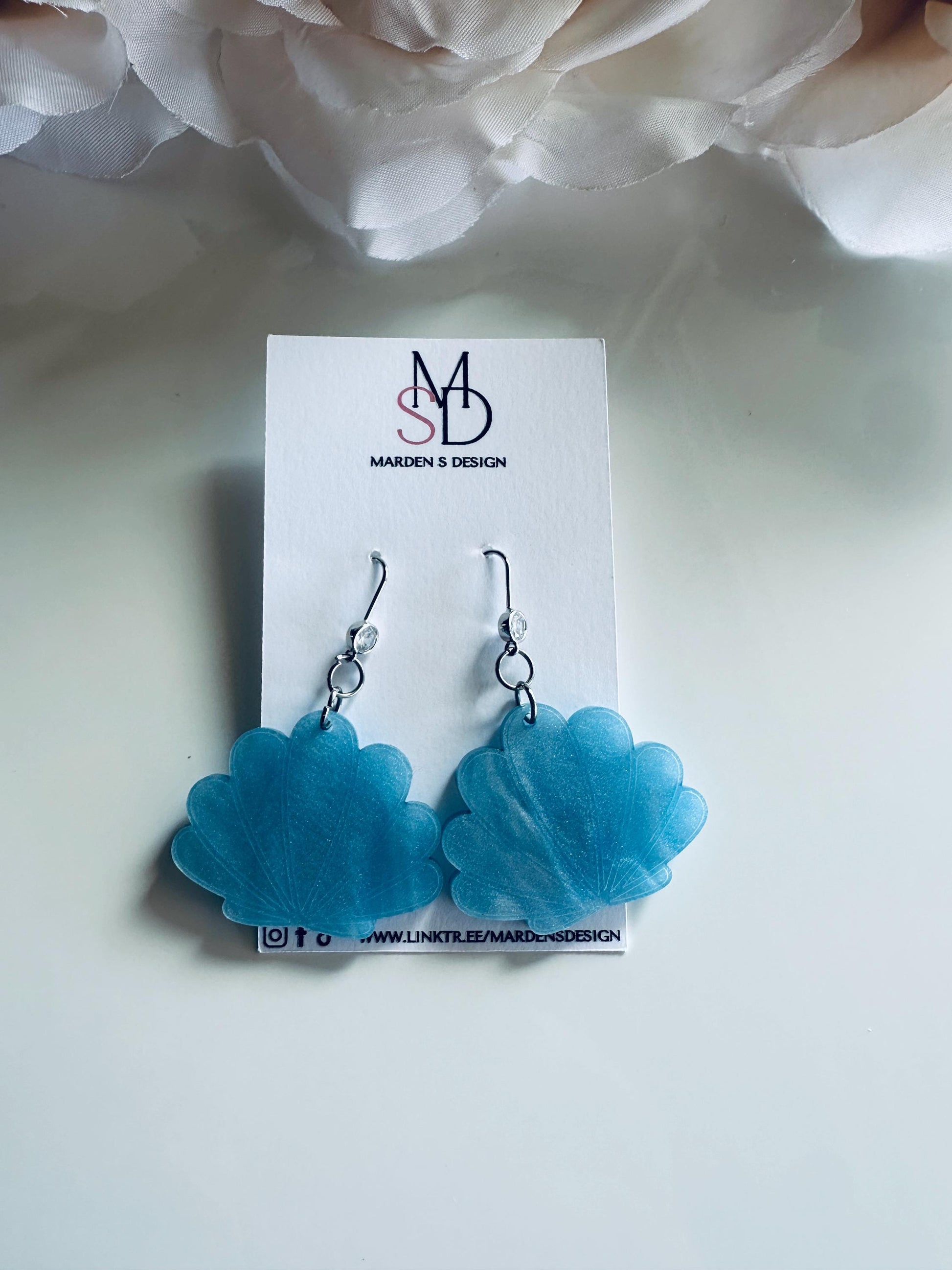 Acrylic Seashell Dangle Earrings: Coastal Ocean Beach Jewelry