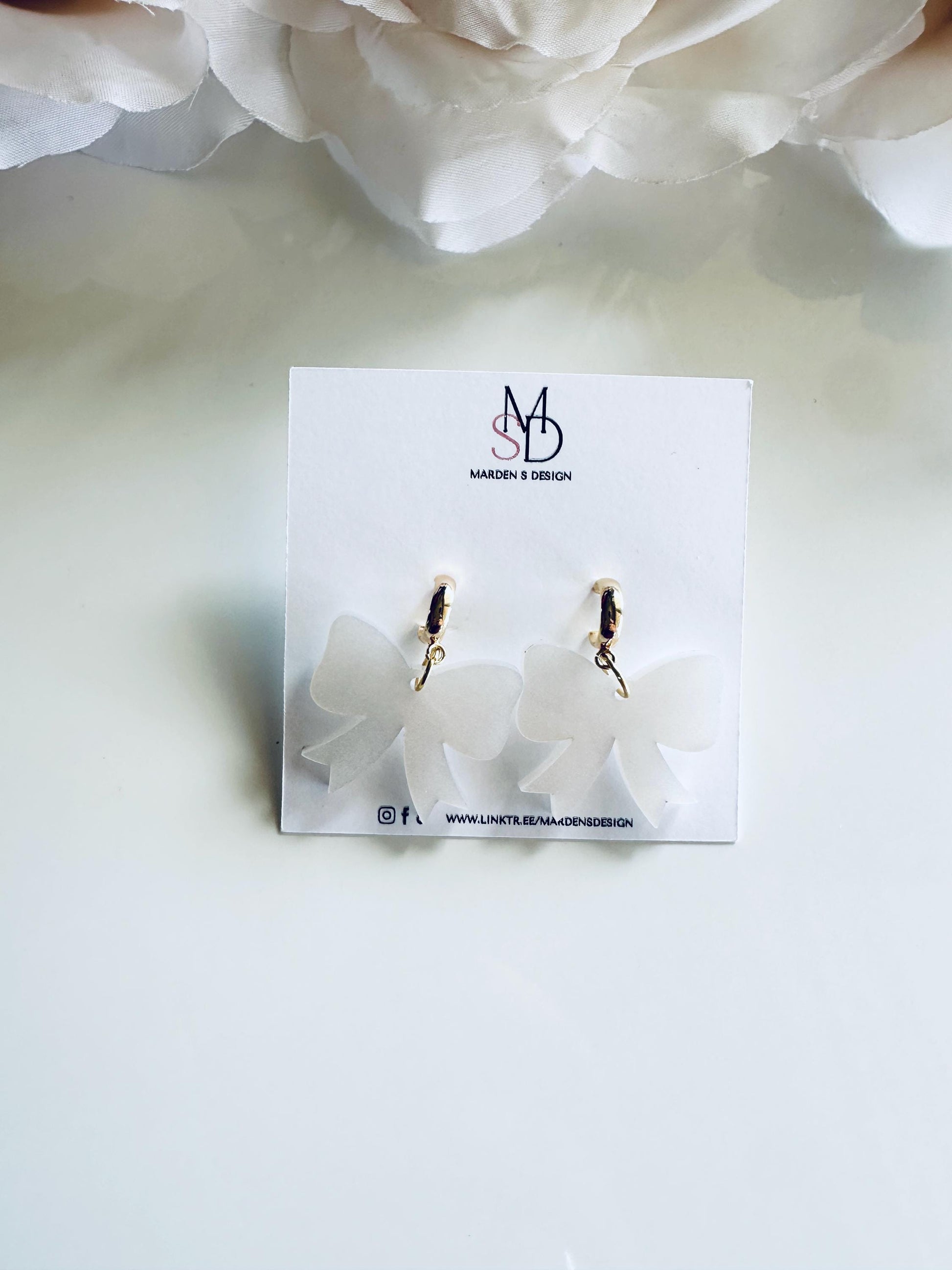 Beach Bow Earrings| Coastal Earrings| Dangle Earrings| Wedding Earrings| Ocean Beach Acrylic Earrings| Summer Earrings| Vacation Earrings