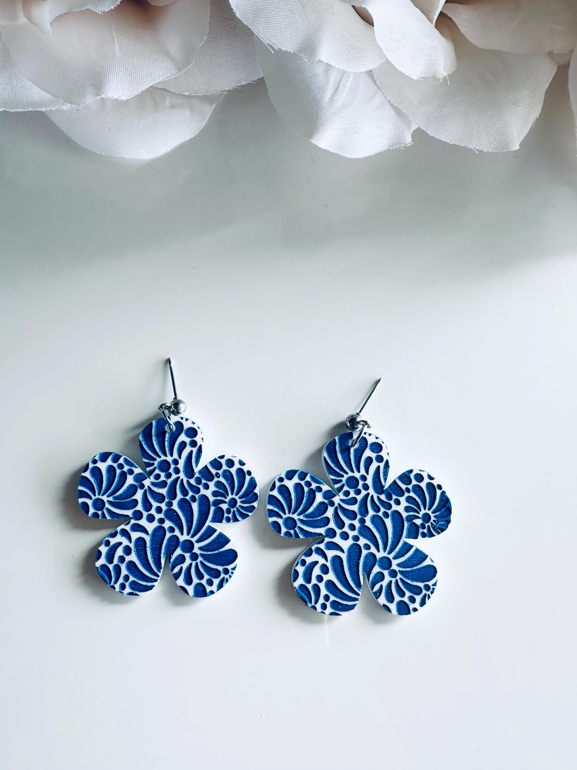 Blue Talavera Earrings| Azulejo Earrings| Mexican Earrings| Handmade Talavera Earring| Mexican Earrings| Acrylic Earrings| Cinco de Mayo
