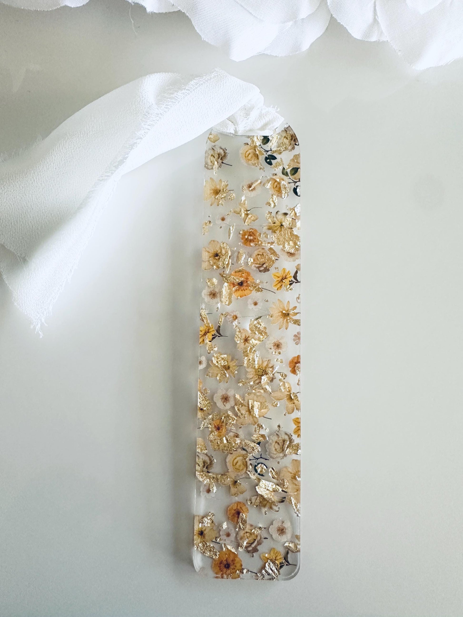 Pressed Flower Bookmark| Acrylic Bookmark with Ribbon| Reading Accessories| Pressed Flower Bookmark Personalized Gift|Floral Gift|Book Lover