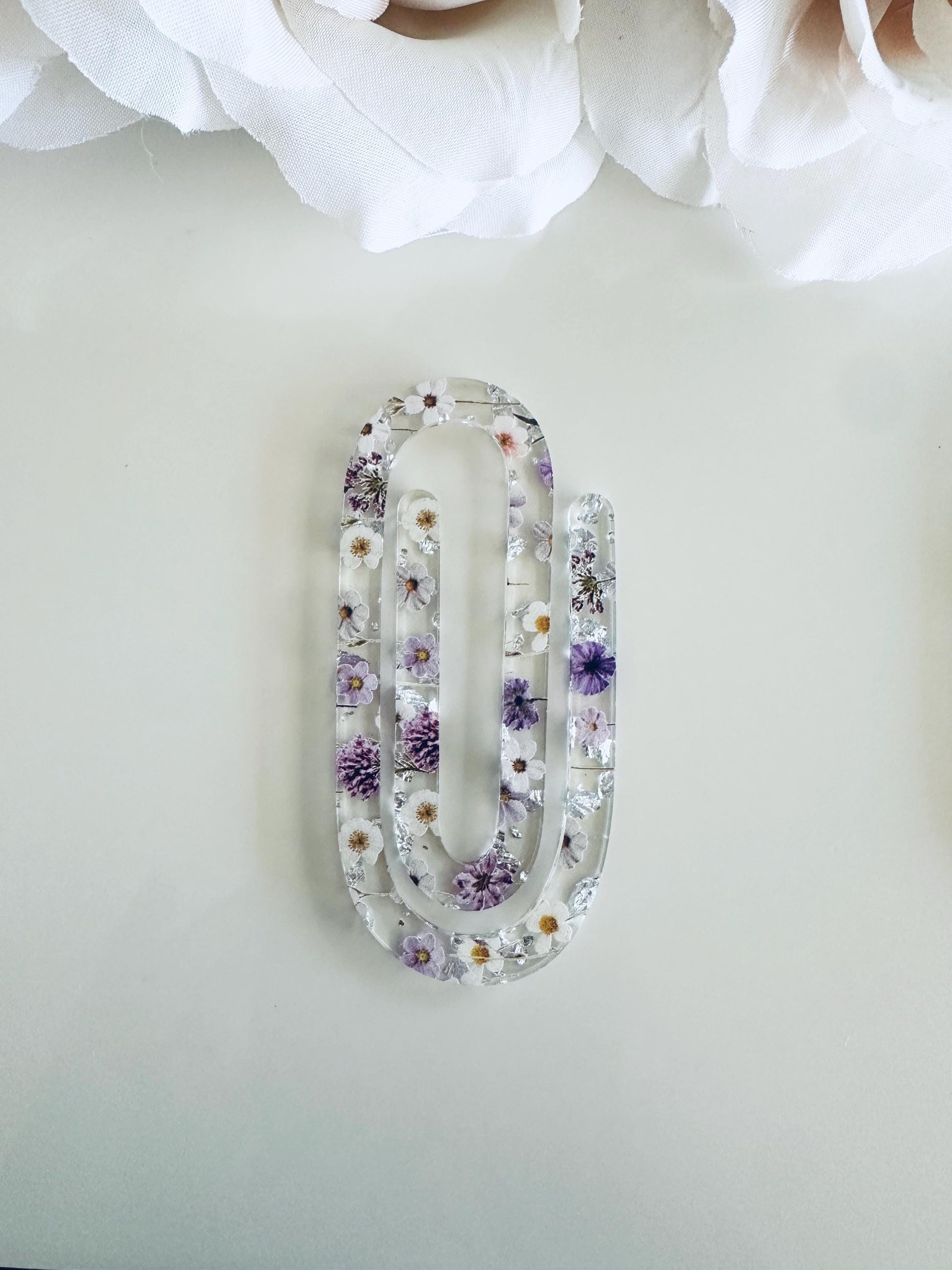 Flower Pressed Jumbo Paperclip Bookmark|Teacher or Book Lover Gift| Pressed Flower Bookmark| Unique Gift for Readers, Book Lovers & Teachers