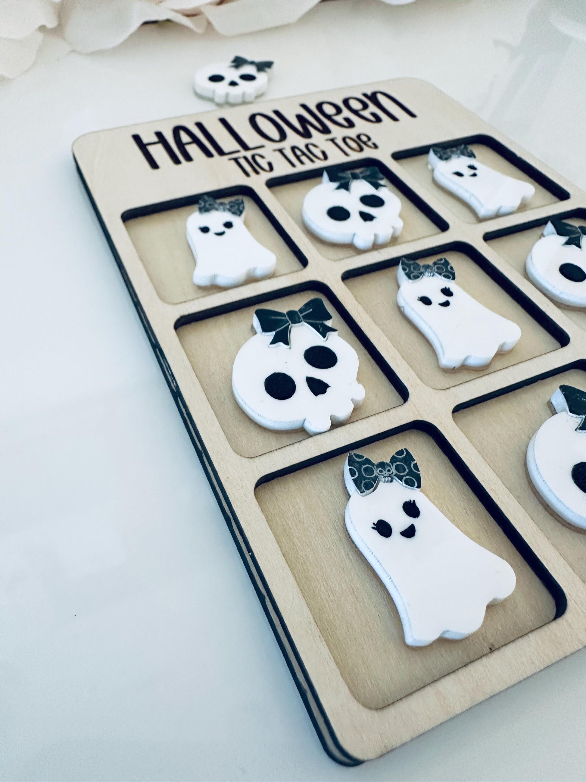 Halloween Tic Tac Toe Board Game|Boo Basket|Halloween Game| Stocking Stuffer Gift|Travel Game|Handmade Gift for Kids & Families|Spooky Decor