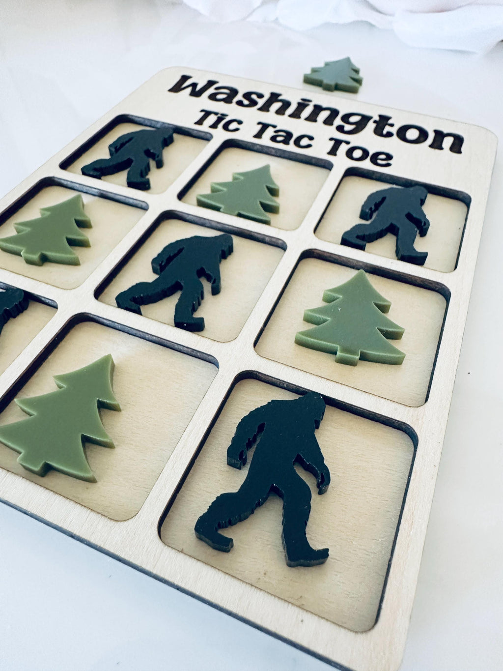 Washington Tic Tac Toe Game | Pacific Northwest Gift | Family Game Night | Kids Gift | Stocking Stuffer Gift| Travel Game | Souvenir Gift