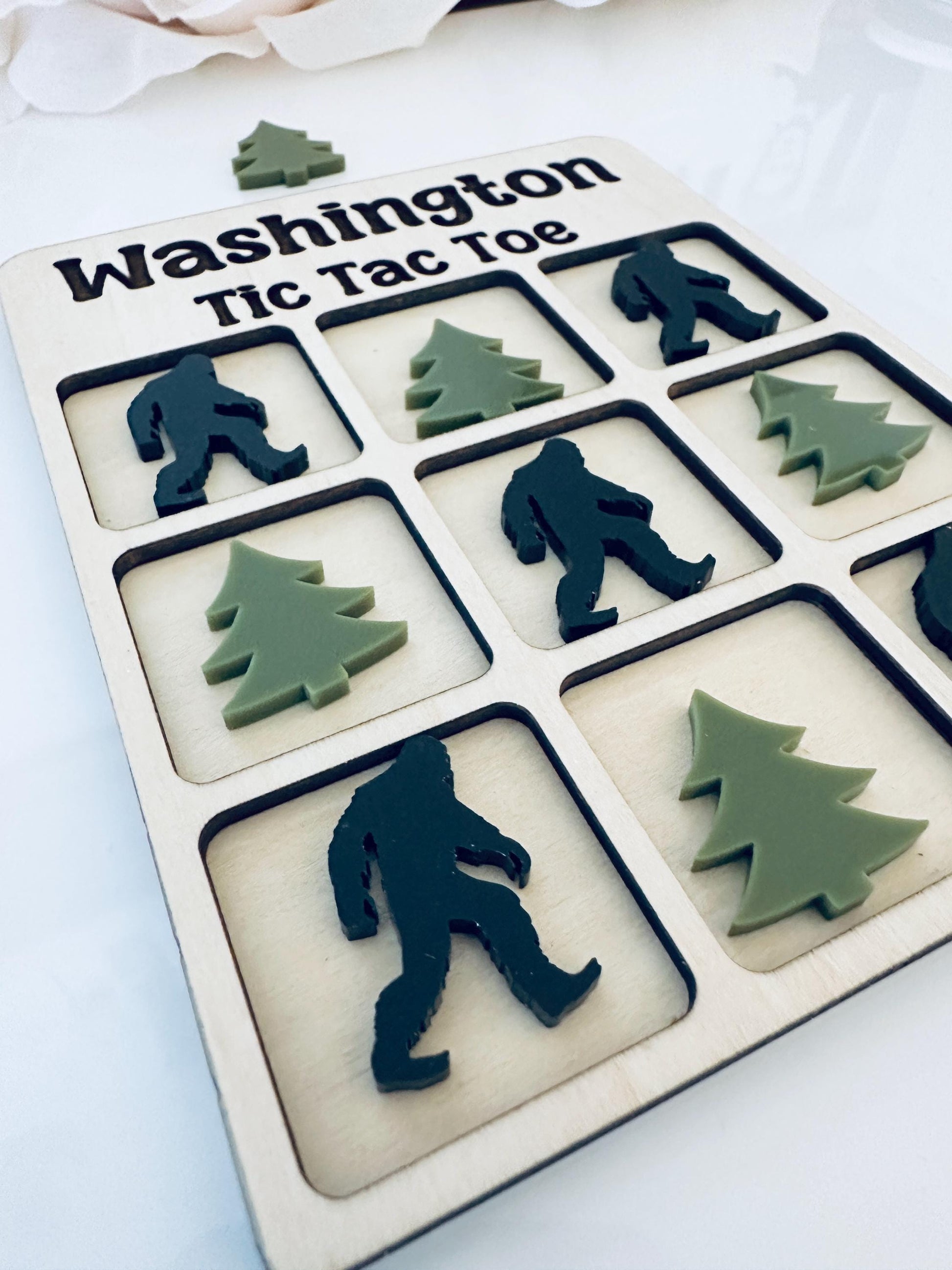Washington Tic Tac Toe Game | Pacific Northwest Gift | Family Game Night | Kids Gift | Stocking Stuffer Gift| Travel Game | Souvenir Gift